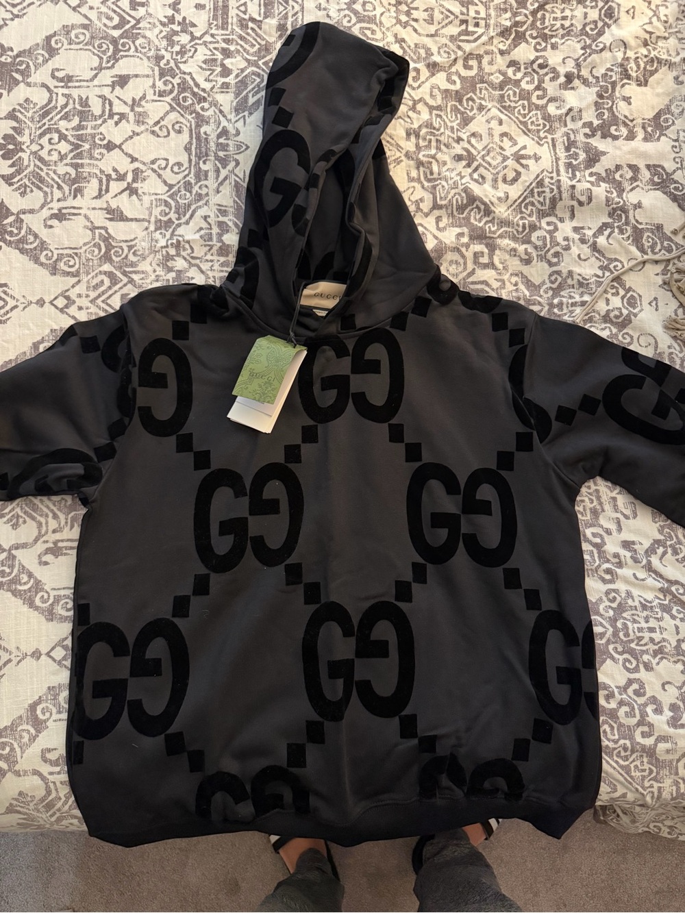 Men’s GG Gucci hoodie (Large slim fit)